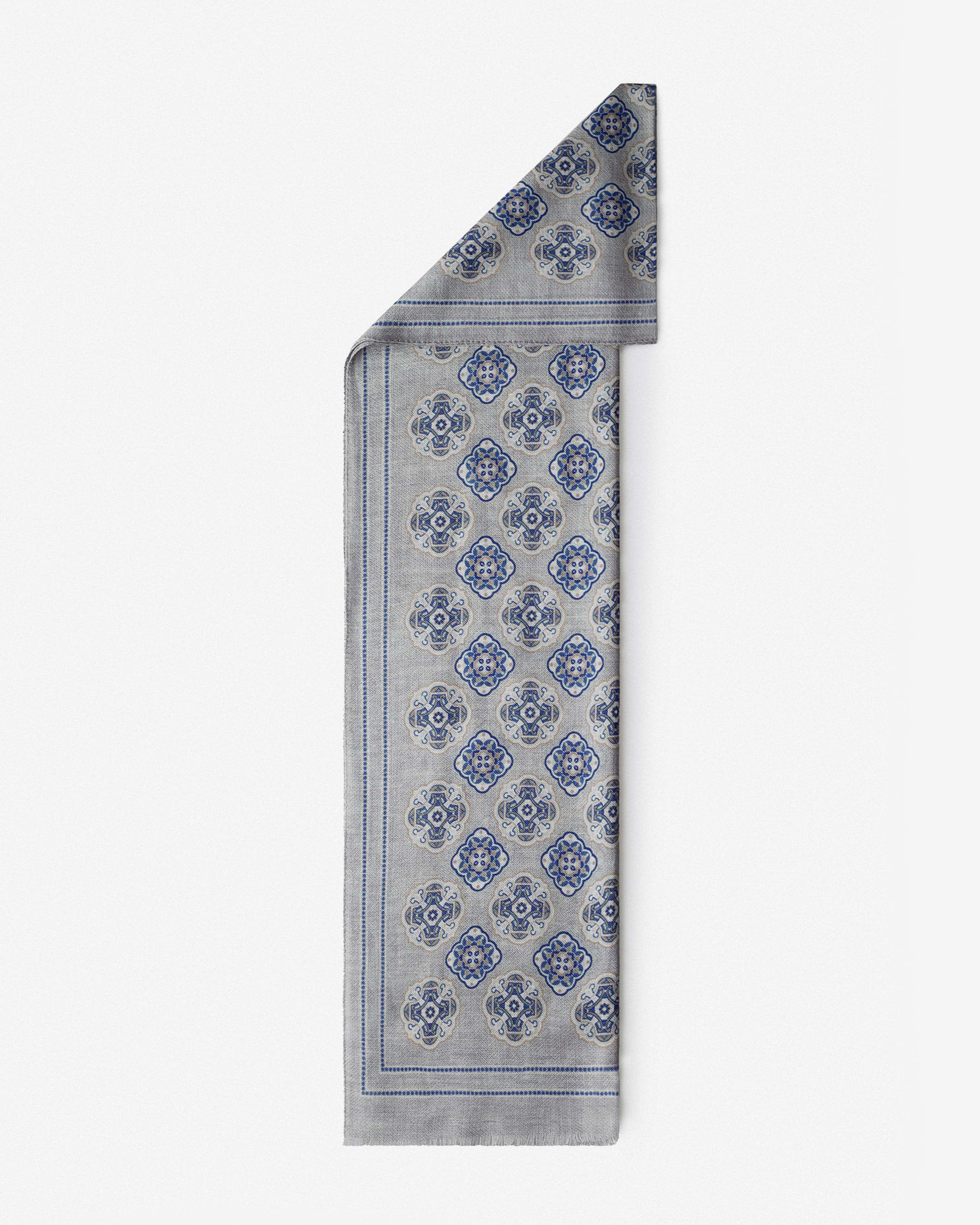 شال طرح دار پشمی 2521622 کروم