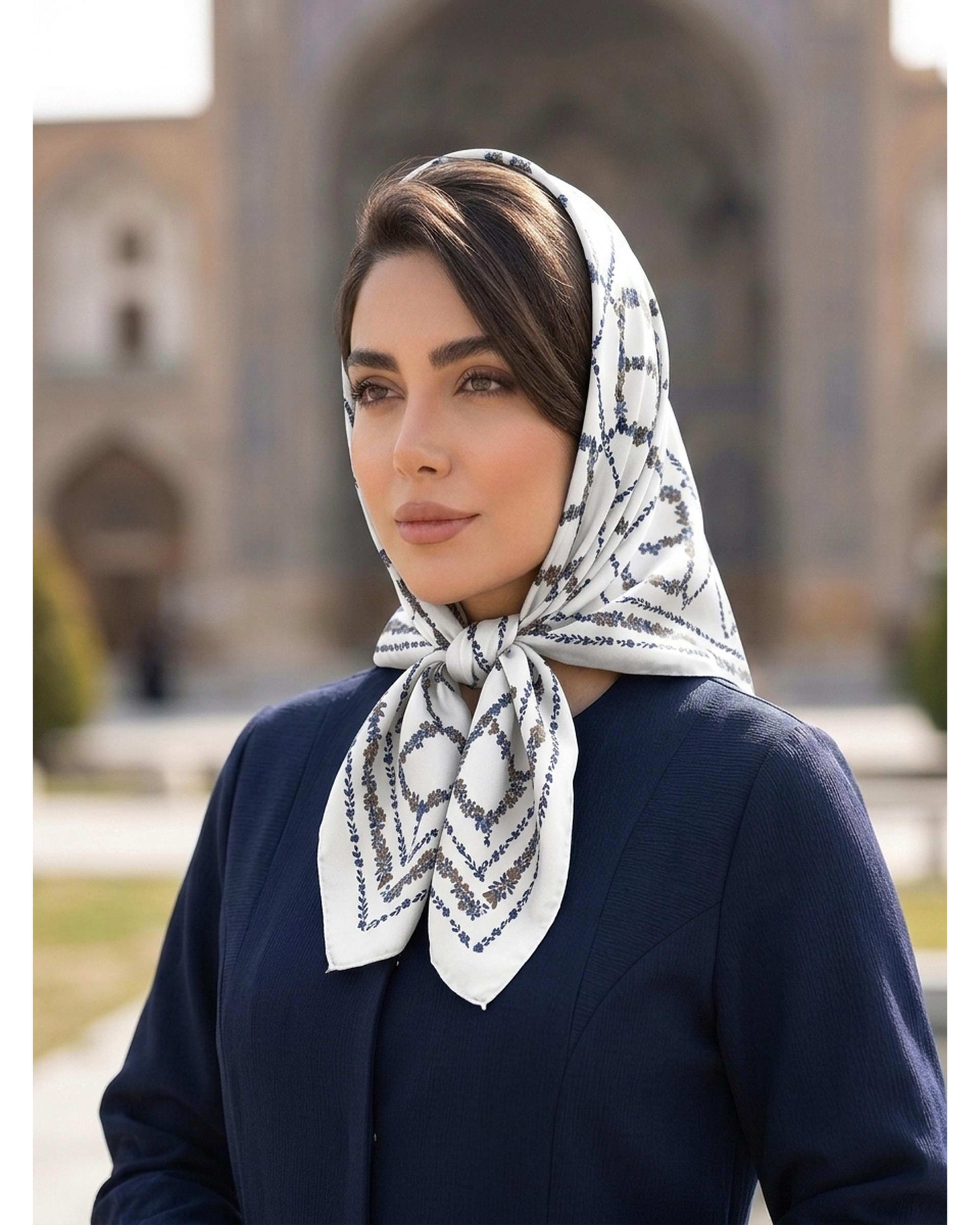 مینی اسکارف زنانه ابریشم توییل کرم سرمه ای آماهی Amahi کد 1621