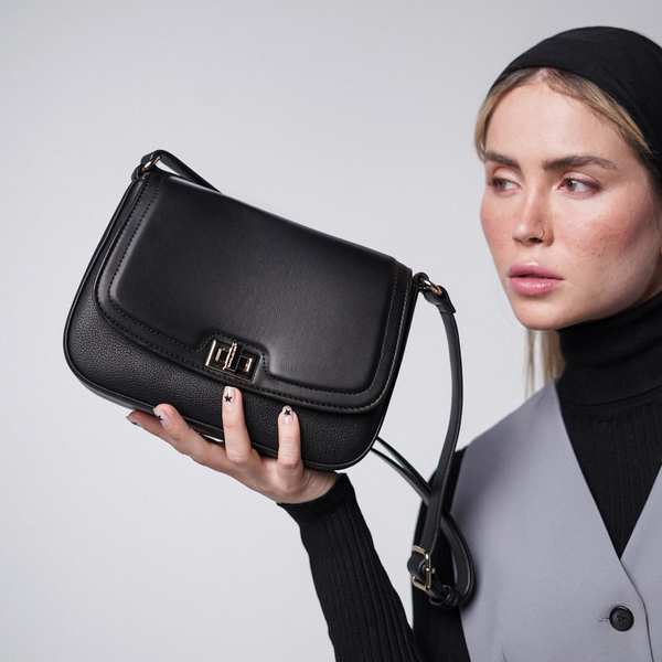 کیف دوشی زنانه دیوید جونز مدل CM7510