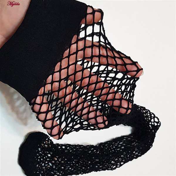 ست فانتزی زنانه چرم به همراه شورت و جوراب مدل 4761-428 رنگ مشکی ماییلدا - تصویر 8