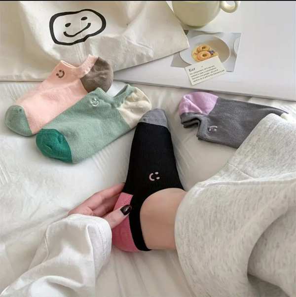جوراب زیرقوزکی گلدوزی لبخند کد r-1636 ماییلدا