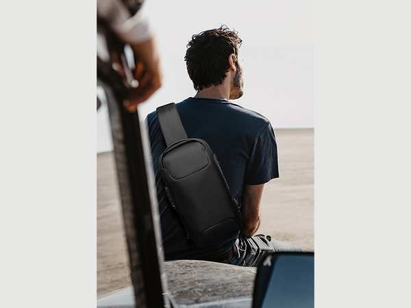 کوله کراس بادی تک بند ضد سرقت دارای پورت USB بنج BANGE BG-22085 Sling Chest Bag USB External Charging Port - تصویر 14