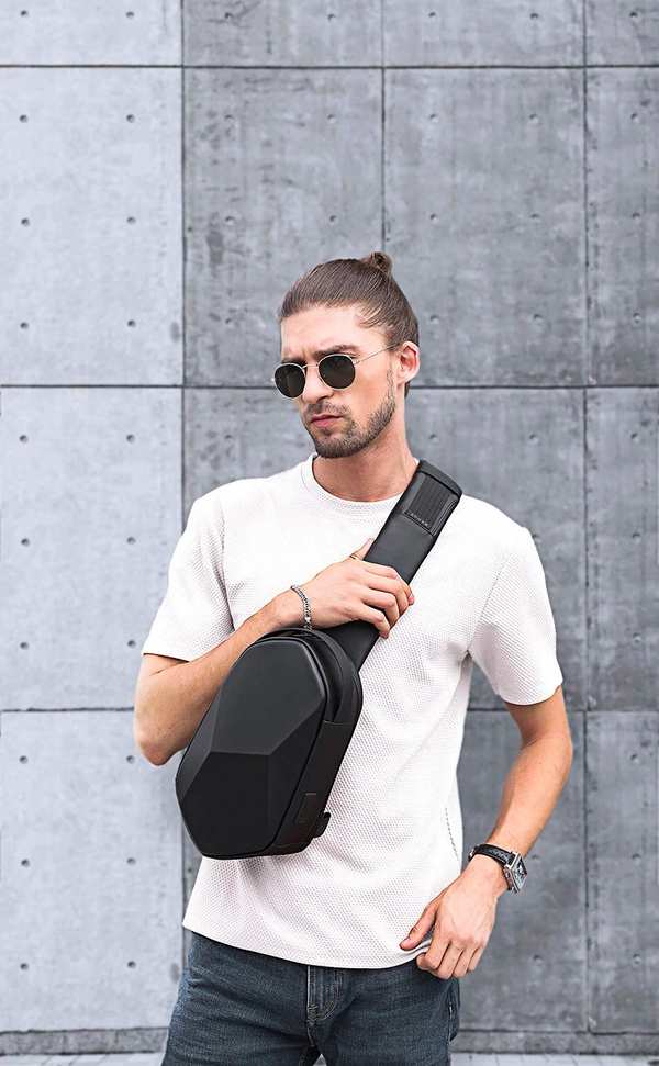 کوله تک بند منشوری با ظرفیت 7.9 اینچ دارای پورت USB بنج BANGE BG-7213 PRISM CROSSBODY BAG - تصویر 23