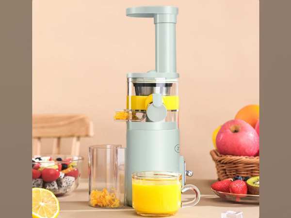آبمیوه‌گیری شارژی قابل حمل شیائومی Xiaomi Zhenmi J6W/J6Y Wireless Mini Juicer Machin - تصویر 3