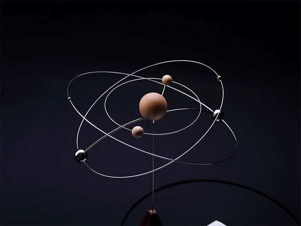 پخش کننده عطر طرح سیاره LH320 Balance Galaxy Wood Scent Diffuser - تصویر 3