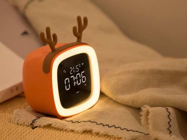 ساعت زنگ‌دار رومیزی دیجیتال Cute digital study alarm clock BD-AC-02