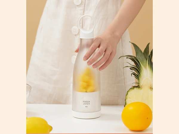 شیکر و آبمیوه گیری شارژی قابل حمل 450 میلی لیتر Fresh Fruit Portable Juicer 233 - تصویر 16