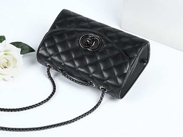 کیف دوشی زنانه چرمی Women's bag new style 2023 genuine leather 8882 مشکی برند متفرقه - تصویر 17