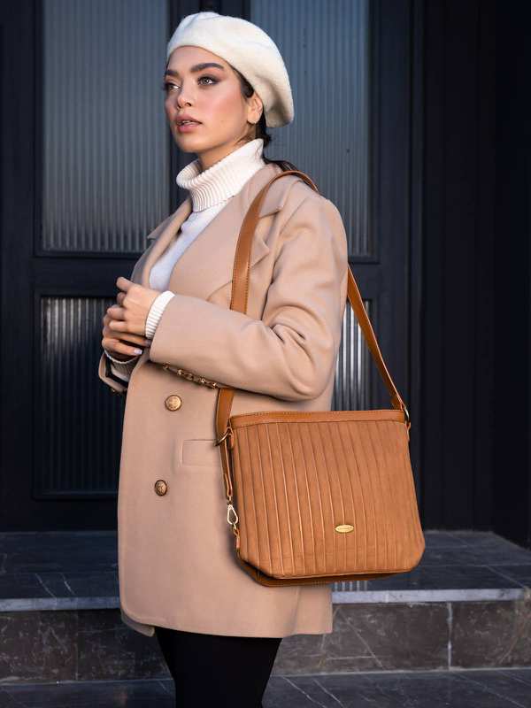کیف دوشی زنانه دیوید جونز مدل CM6776