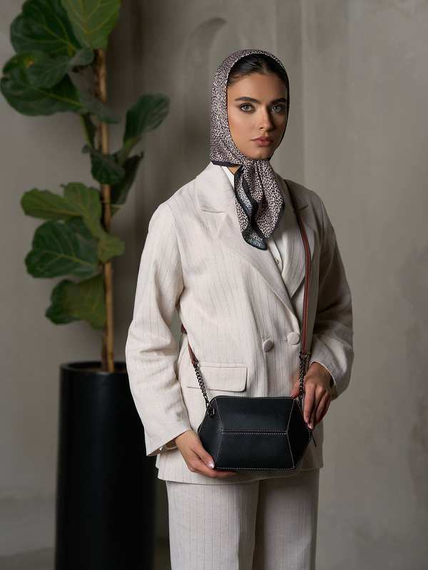 کیف دوشی زنانه دیوید جونز مدل 1-6132