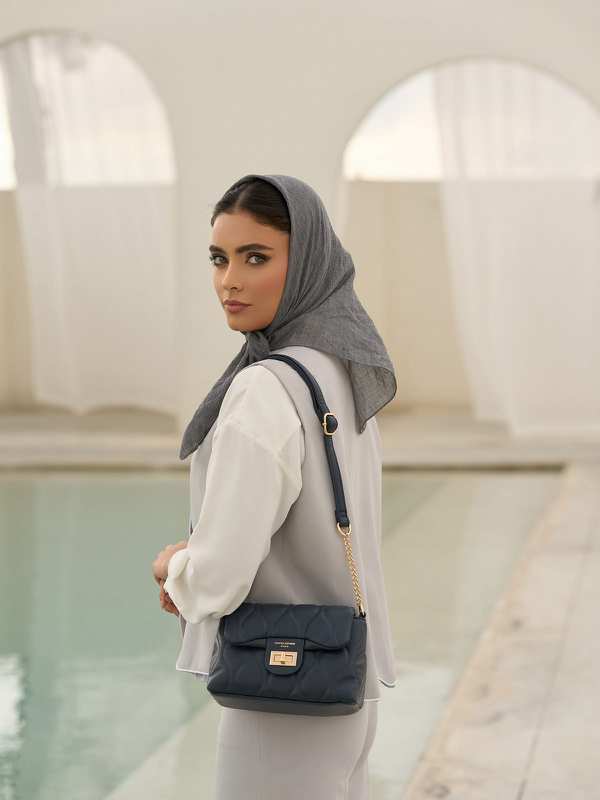 کیف دوشی زنانه دیوید جونز مدل CM6700