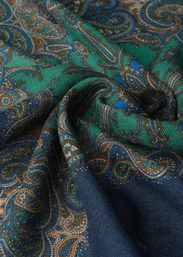 شال طرح دار پشمی 2521619 کروم - تصویر 2