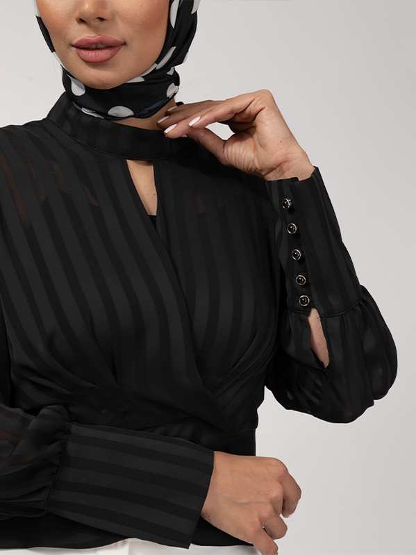بلوز مجلسی زنانه کرپ حریر یقه چپ راستی آستین پفی 40106 برنس Bornos - تصویر 8