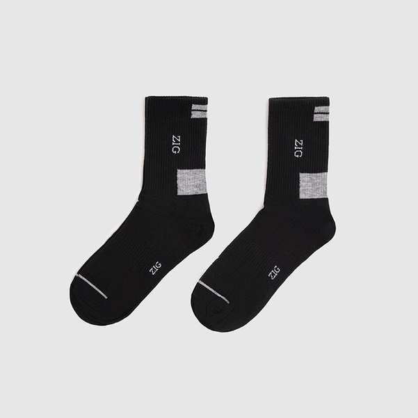 جوراب مردانه مشکی زیگ zig مدل Thick Line کد374