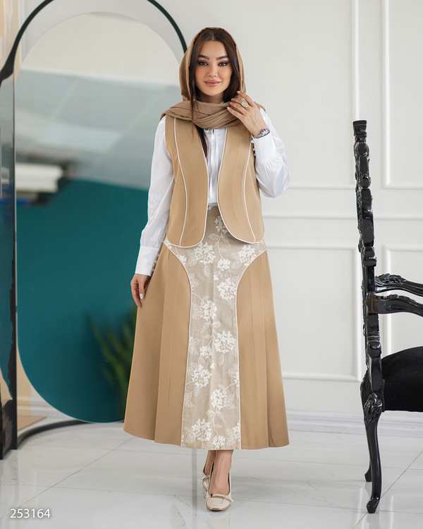 ست بلوز و جلیقه و دامن زنانه طرح گل بژ السانا Elsana مدل سایلین کد 2531