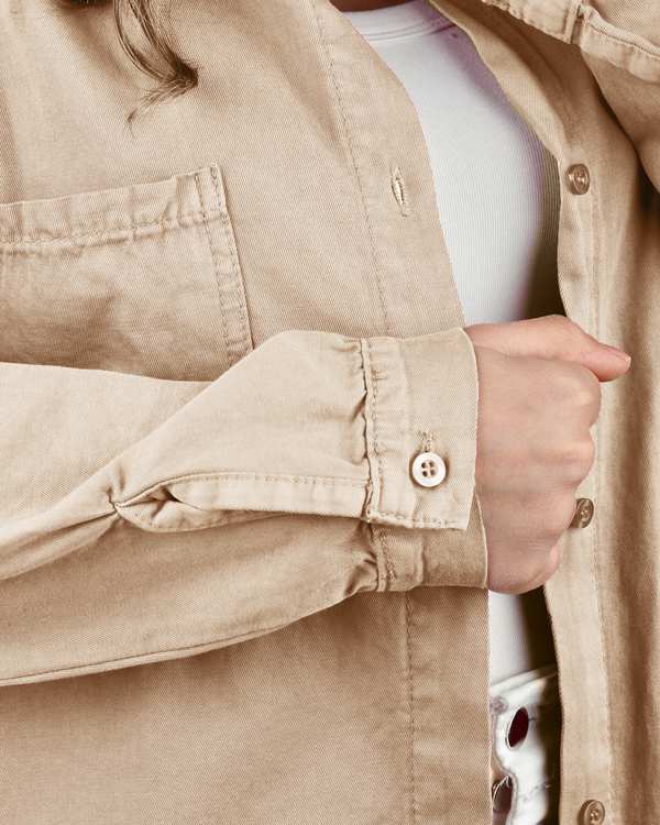 شومیز زنانه کتان بغل چاک دار قد 70 کرم رویال جین Royal Jeans کد 000700 - تصویر 3