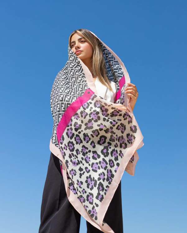 شال زنانه نخی گلبهی کرم جی دو GIDO طرح فندی