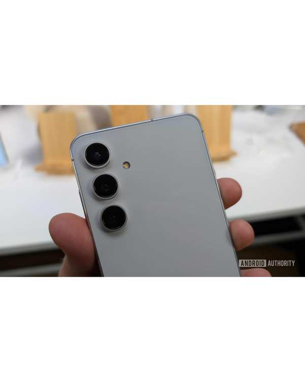 گوشی موبایل سامسونگ مدل Galaxy S24 FE ظرفیت 256 گیگابایت رم 8 گیگابایت خاکستری