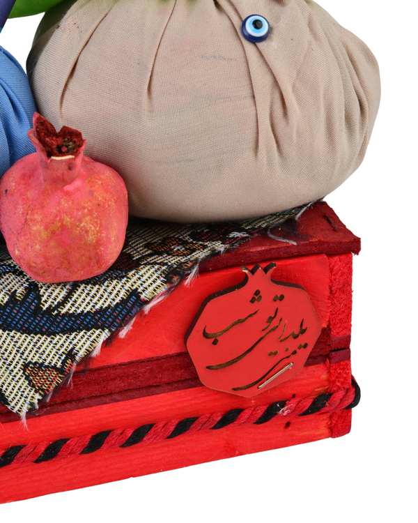 عروسک ننه جون و آقا جون به همراه باکس چوبی یلدا سنتی کد 2 - تصویر 4