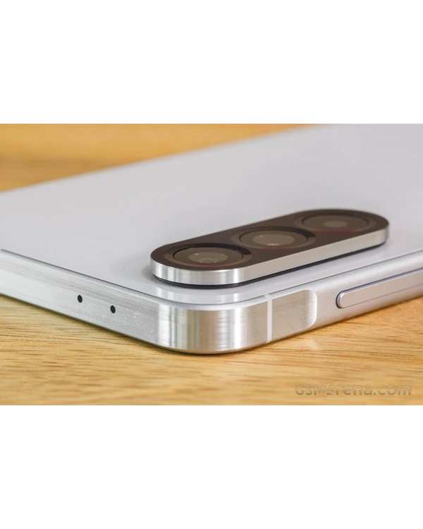 گوشی موبایل سامسونگ مدل Galaxy A56 دو سیم کارت ظرفیت 128 گیگابایت رم 8 گیگابایت خاکستری روشن ویتنام - تصویر 2