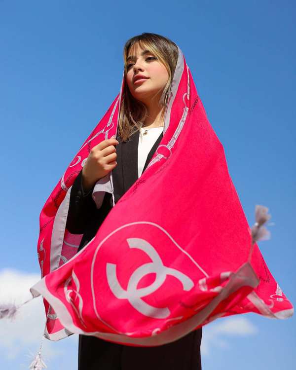 شال زنانه نخی سرخابی طوسی آماهی Amahi کد AA502