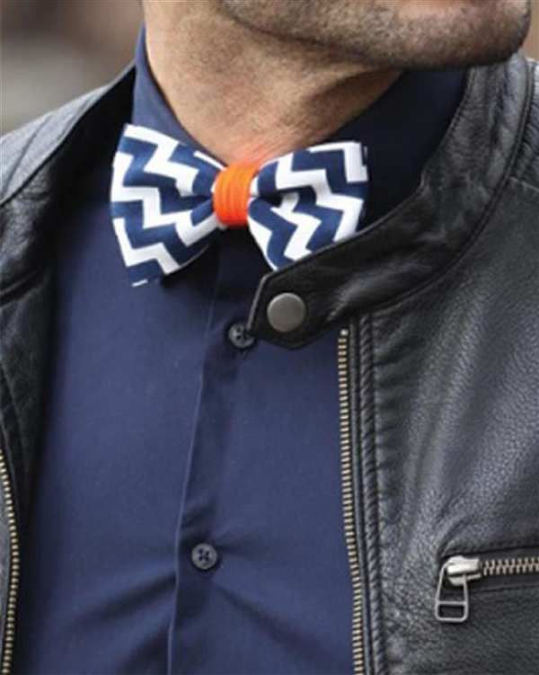 پاپیون پارچه ای سرمه ای سفید Happy Bowtie - تصویر 4