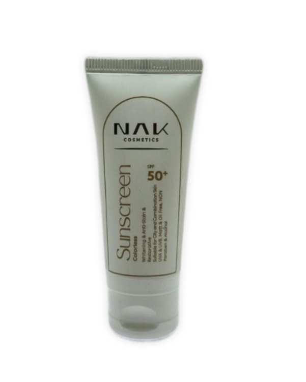 کرم ضد آفتاب بی رنگ مات SPF50 ناک Nak مناسب پوست خشک و حساس 40ml