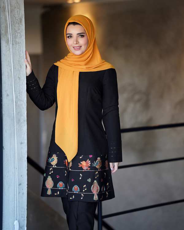 ست مانتو و شلوار زنانه مشکی نورا Noura مدل توکا - تصویر 6