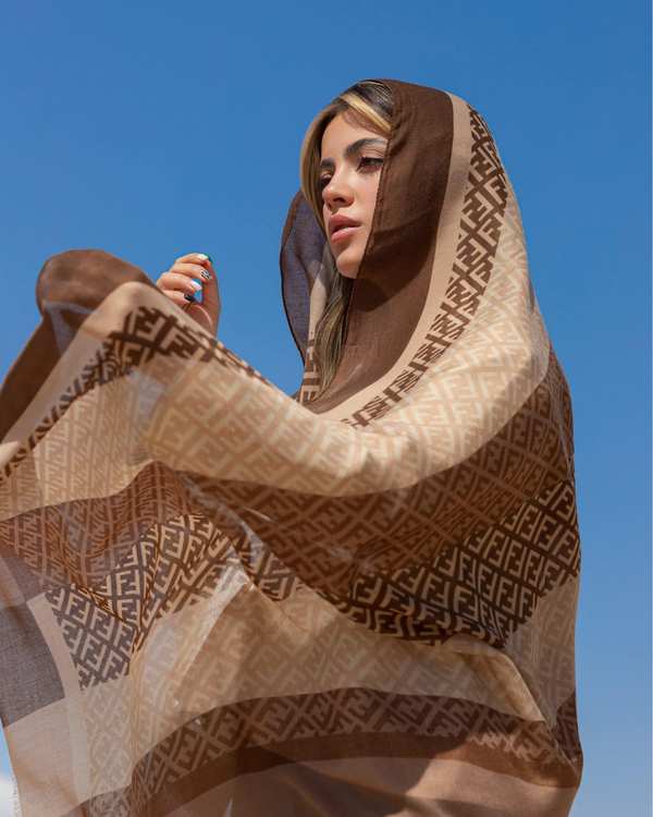 شال زنانه نخی قهوه ای جی دو GIDO طرح فندی کد 744