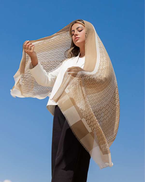 شال زنانه نخی نخودی جی دو GIDO طرح فندی کد 744