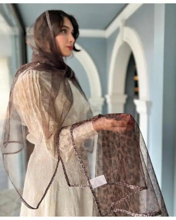 شال زنانه توری قهوه ای جی دو GIDO طرح نوار دوزی پلنگی کد 1006169