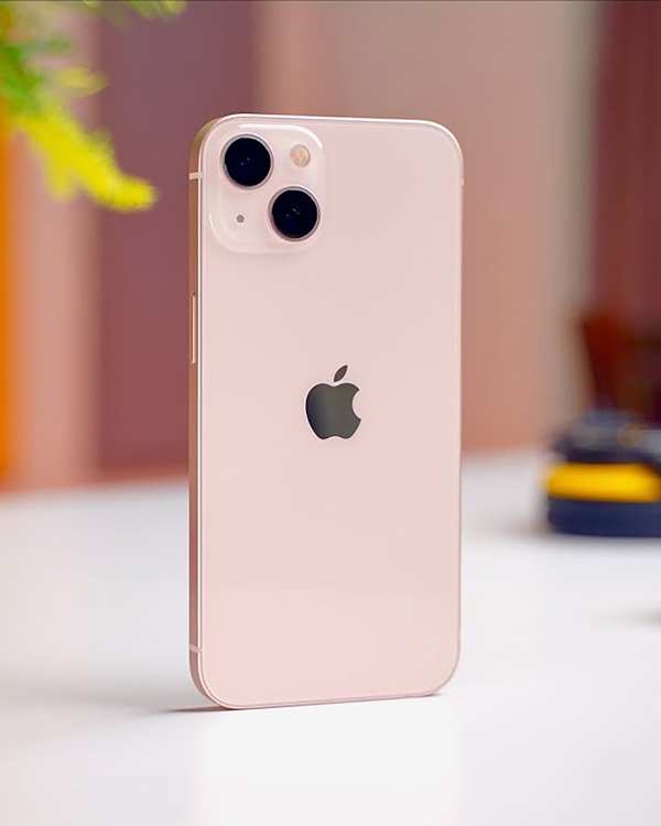 گوشی موبایل اپل مدل iPhone 13 دو سیم‌ کارت ظرفیت 128 گیگابایت و رم 4 گیگابایت رنگ صورتی - تصویر 4
