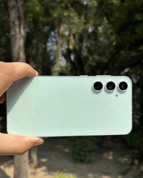 گوشی موبایل سامسونگ مدل Galaxy S23 FE دو سیم کارت ظرفیت 256 گیگابایت و رم 8 گیگابایت سبز - تصویر 3