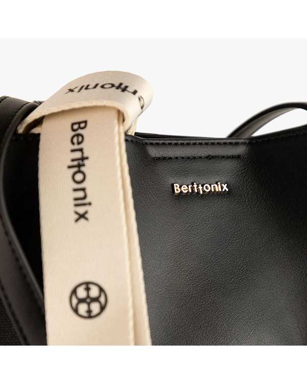 کیف دوشی زنانه مشکی برتونیکس Berttonix کد R-1052 - تصویر 3