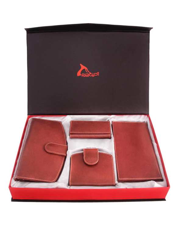 ست هدیه چرم قهوه ای روشن چرم بارز Charm Barez مدل DS23.1