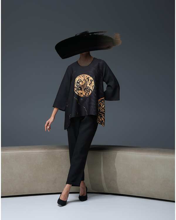 بلوز زنانه مشکی طاقه چیان Taghechian مدل جام جم