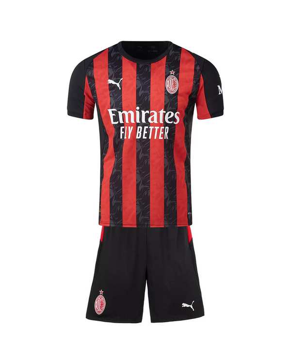 ست تی شرت و شلوارک ورزشی پسرانه قرمز پانیل Panil مدل میلان کد Home 2026