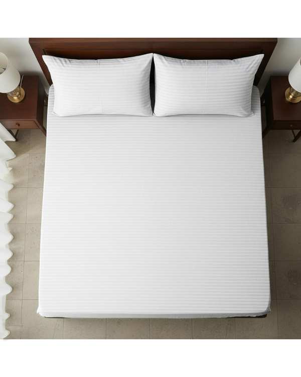 ست ملحفه و روبالشی دو نفره 3 تکه سفید مانیکا هوم Monica Home مدل COTTON PARALLEL