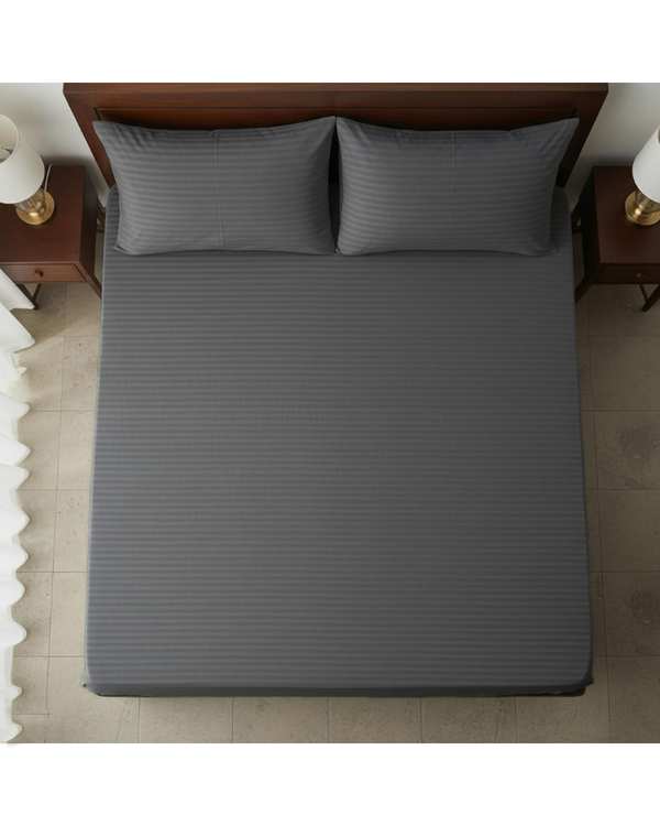 ست ملحفه و روبالشی دو نفره 3 تکه طوسی تیره مانیکا هوم Monica Home مدل COTTON PARALLEL