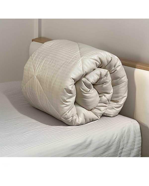 لحاف هتلی دو نفره شیری مانیکا هوم Monica Home مدل parallel plus سایز 230×200 سانتی متر