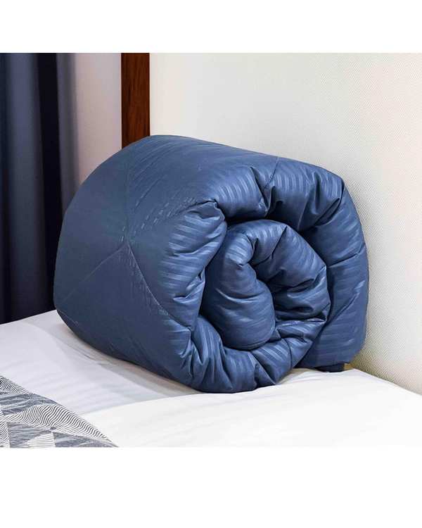 لحاف هتلی دو نفره سرمه ای مانیکا هوم Monica Home مدل parallel plus سایز 230×200 سانتی متر