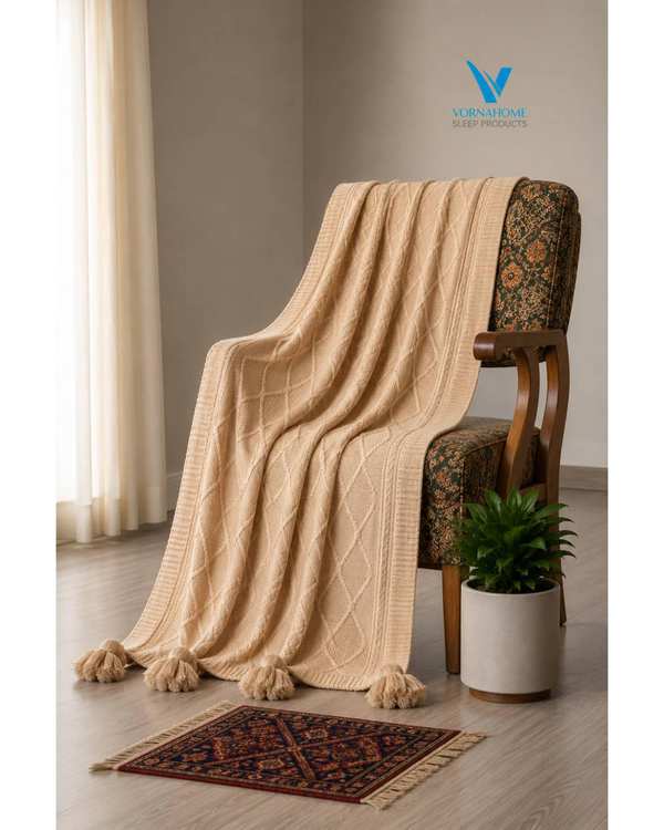 شال مبل سایز 180×140 کرم ورنا هوم Vornahome طرح دیانا