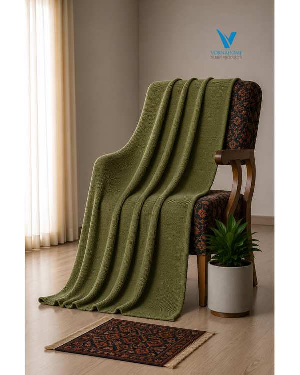 شال مبل سایز 180×140 سبز چمنی ورنا هوم Vornahome طرح کلاسیک