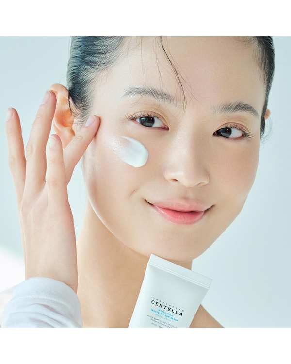 کرم ضد آفتاب سرم ضد آفتاب آبرسان SPF50 اسکین 1004 سری سنتلا ماداگاسکار مدل Hyalu Cica Water Fit - تصویر 6