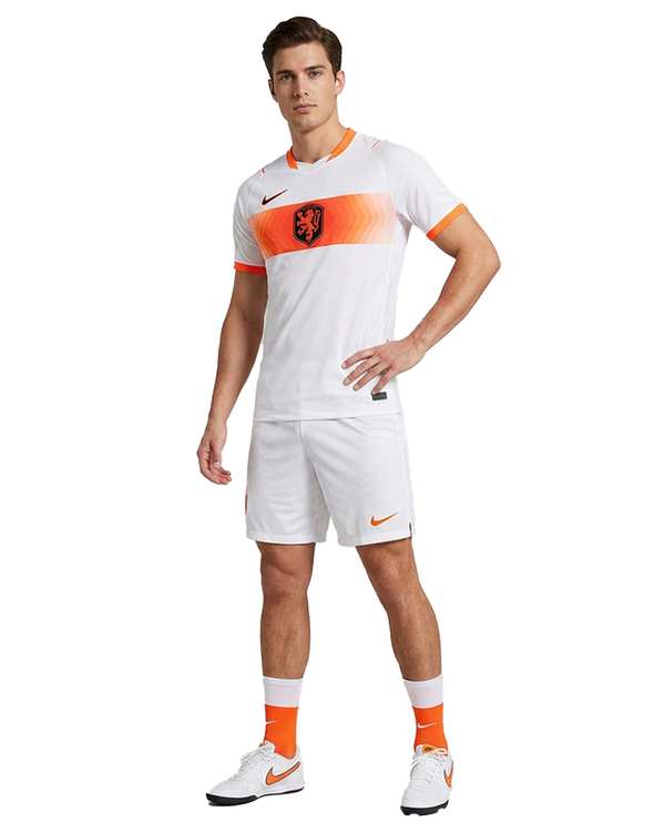 ست تیشرت و شلوارک ورزشی مردانه سفید پانیل Panil مدل هلند Away 2026