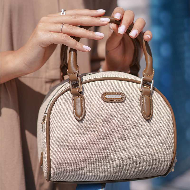 کیف دستی زنانه دیویدجونز مدل CM7049