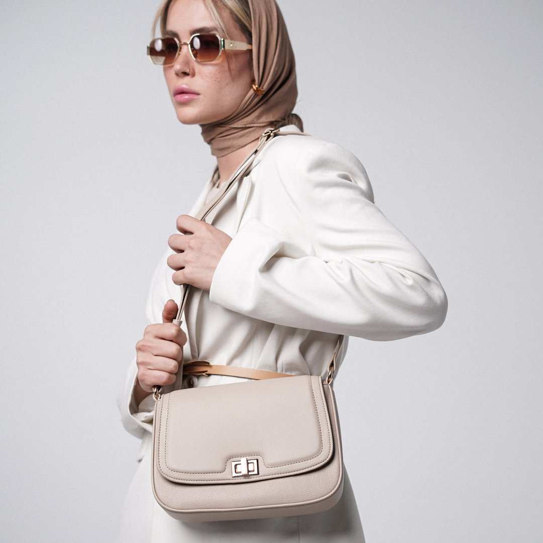 کیف دوشی زنانه دیوید جونز مدل CM7510