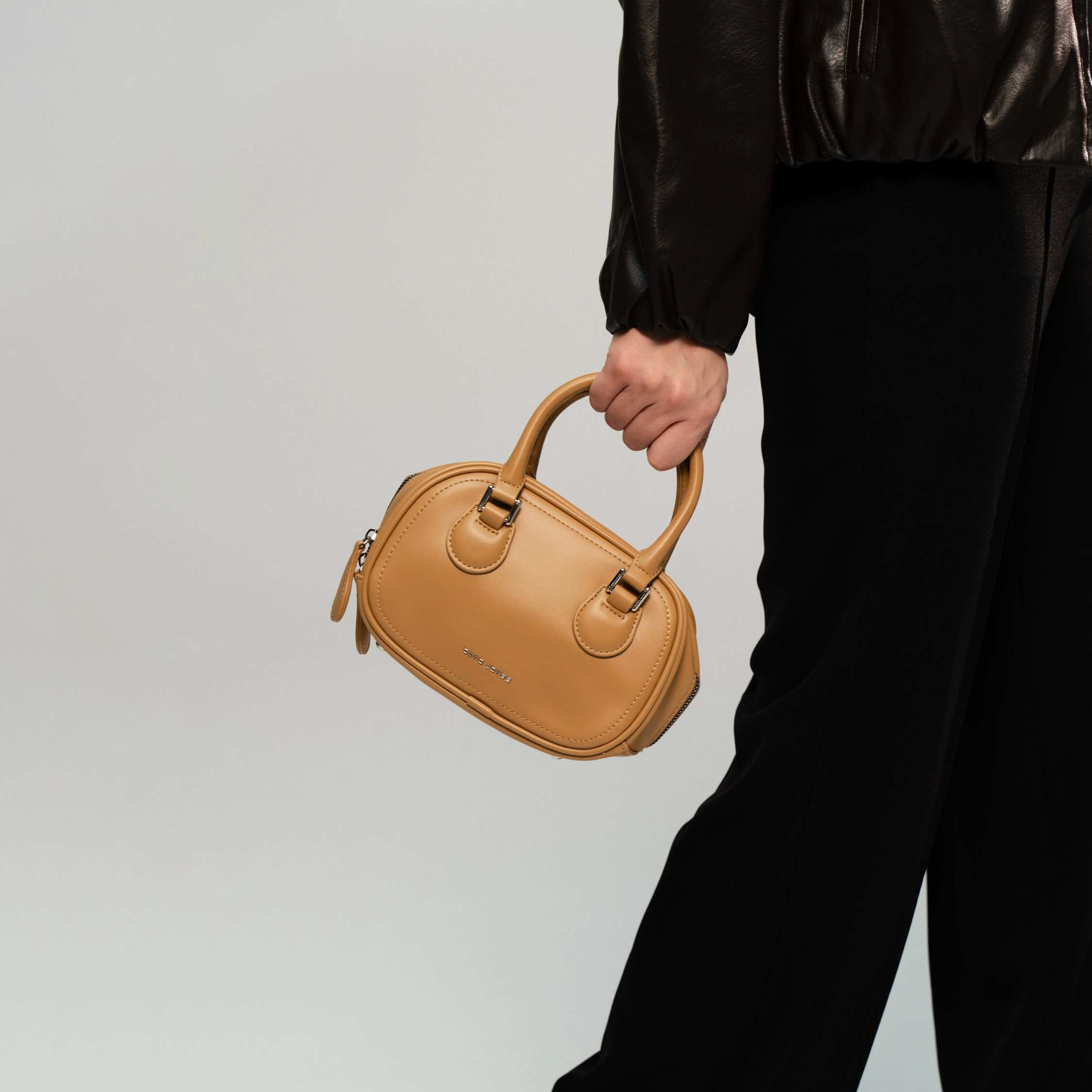 کیف دستی زنانه دیوید جونز مدل CM7390