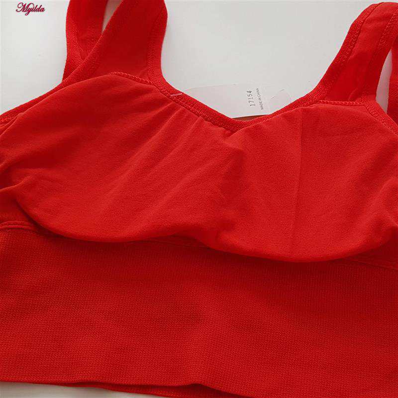 ست نیم تنه و شورت ورزشی زنانه قرمز مدل 4620 ماییلدا