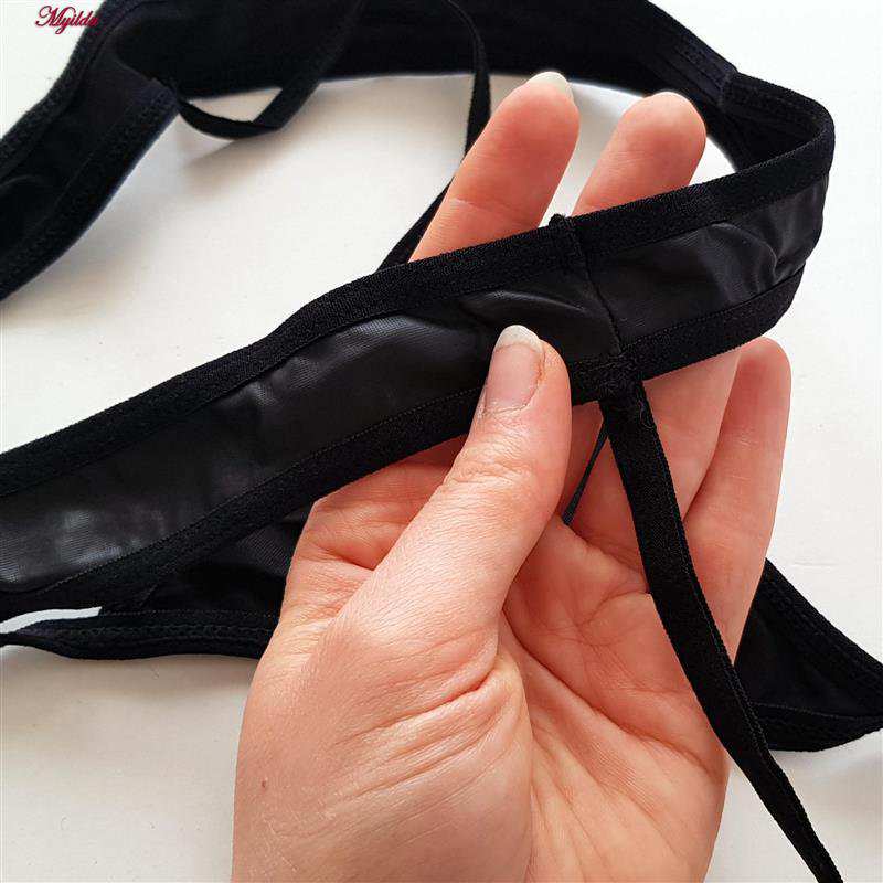ست شورت و سوتین زنانه مدل اسفنجی چرم مشکی کد 4716-883 ماییلدا